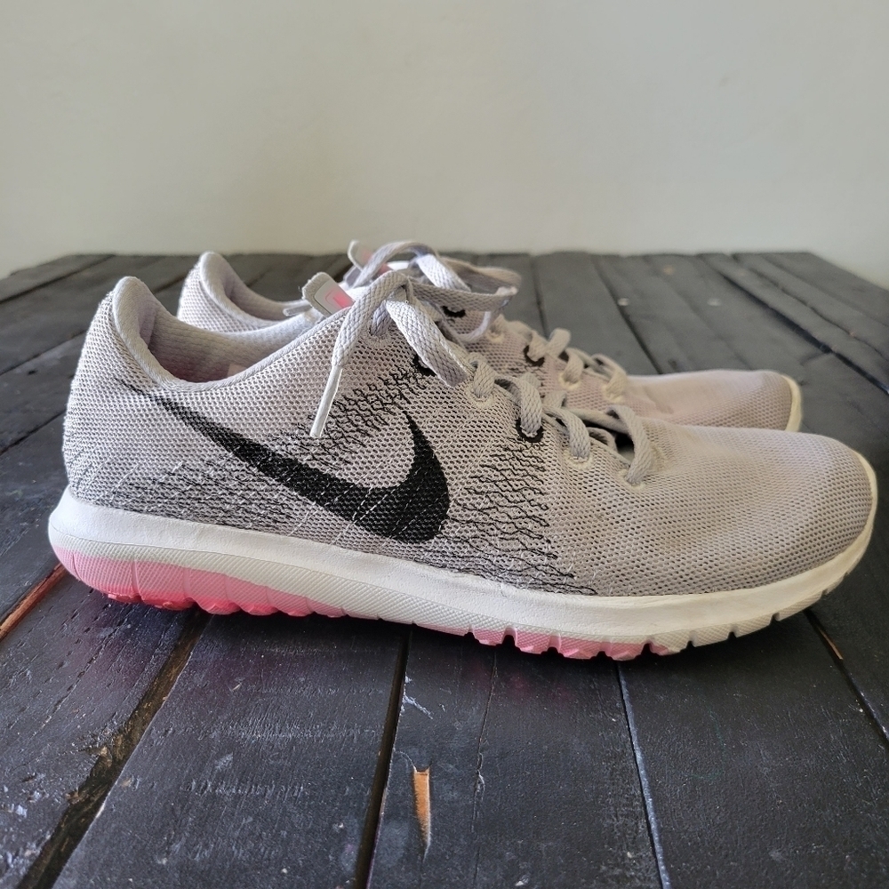 Nike Fury Athletic Sneakers Women's 8.5 Wolf Grey Mesh Shoes